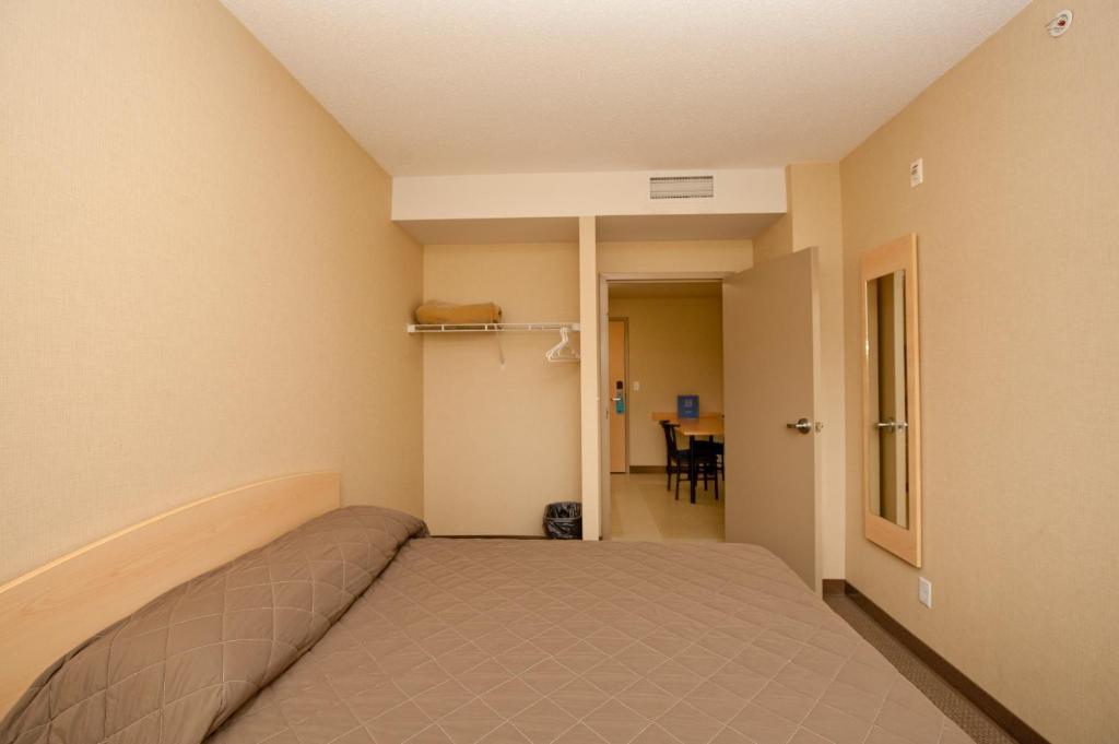 Residence & Conference Centre - Kamloops Room photo